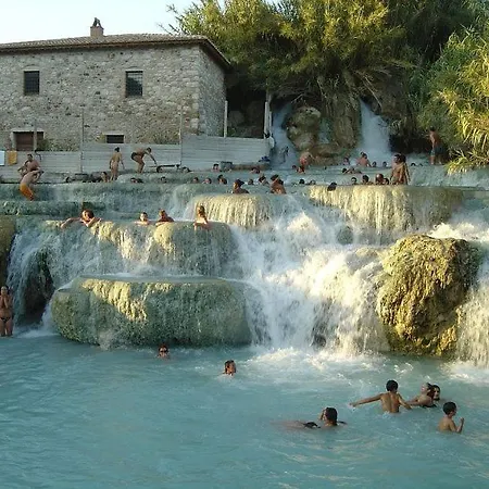 Casa Nel Orbetello 게스트하우스 3*